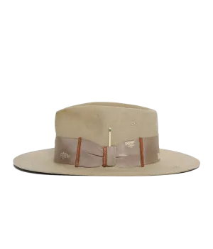 Tubby Hat in Sahara
